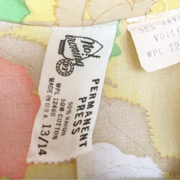 Vintage 70's Vibe Yellow Floral Button Front Long Sleeve Shorts Romper 13/14 - Picture 7 of 8